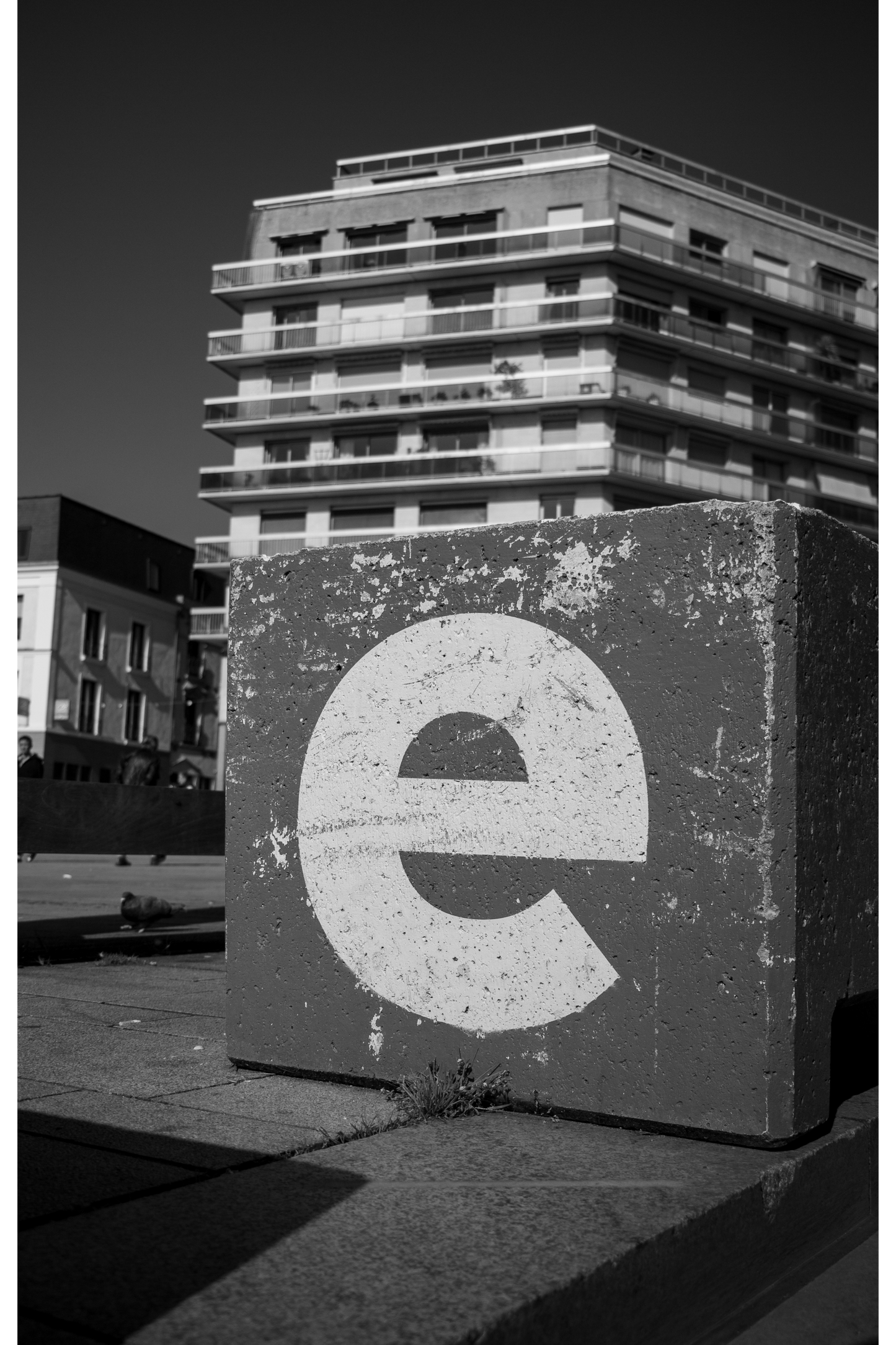 Lettre E